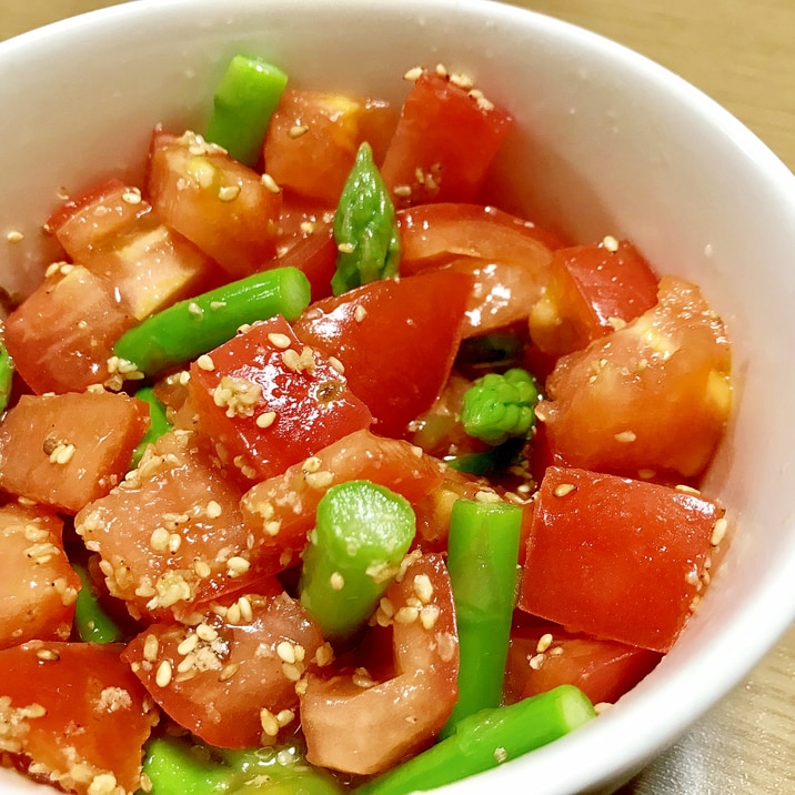 トマトとアスパラの中華風サラダ